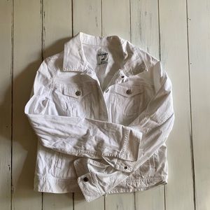 Women’s white jean jacket